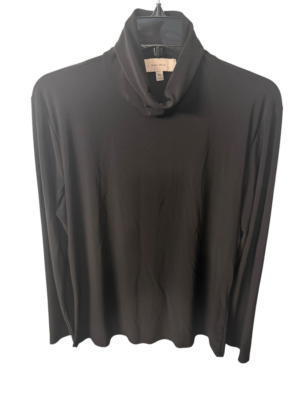 Women’s Diana Belle black lightweight turtleneck top. EUC Size XL